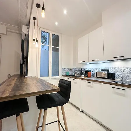 Clemenceau - Central, Calme, Cosy, Moderne Lejlighed *